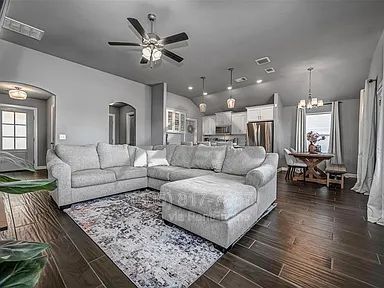 Charming Modern Living in Northbrooke property image