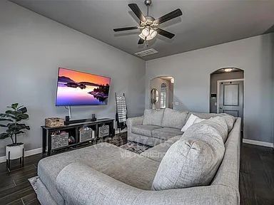 Charming Modern Living in Northbrooke property image