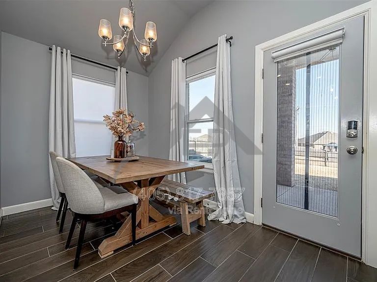 Charming Modern Living in Northbrooke property image